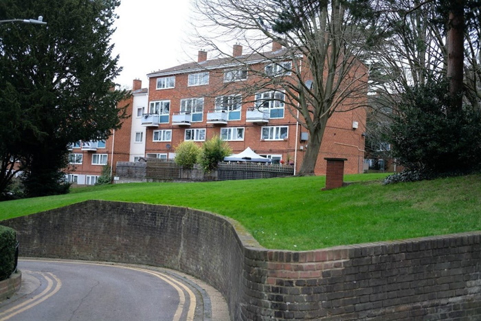 Fig. 23: Alton East maisonettes with distinctive curving retaining walls which are characteristic of the way the landscaping and the highways meet