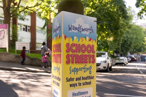 Wandsworth School Streets sign